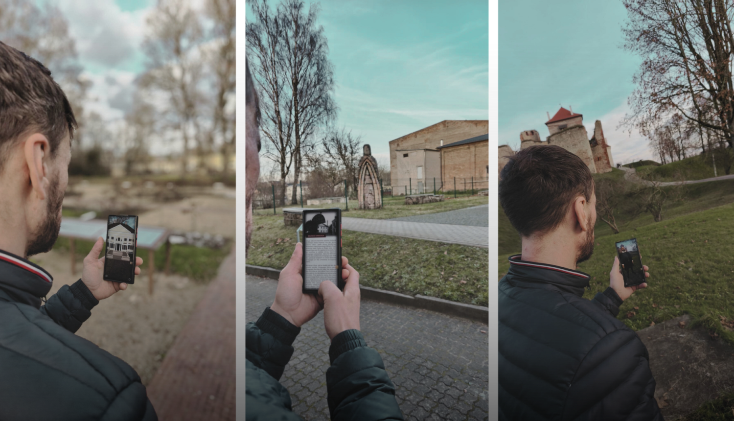 Trīs fotogrāfiju kolāža: vīrietis vēsturiskās vietās izmanto viedtālruni, kura ekrānā redzami ēku digitālie atveidi un vēstures apraksti; vienā kadrā fonā ir Bauskas pils.